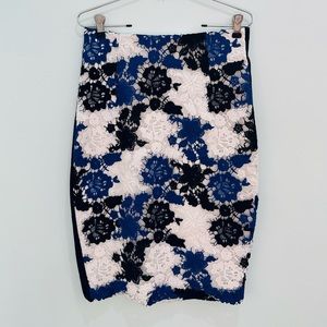 Like New Calvin Klein Floral Crochet Pencil Skirt Size 4